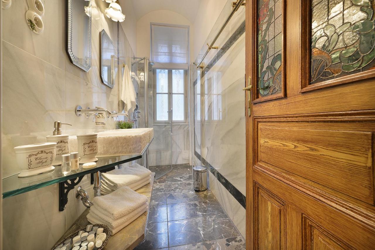 Apartman Dalia Janackovo Nabrezi Прага Экстерьер фото