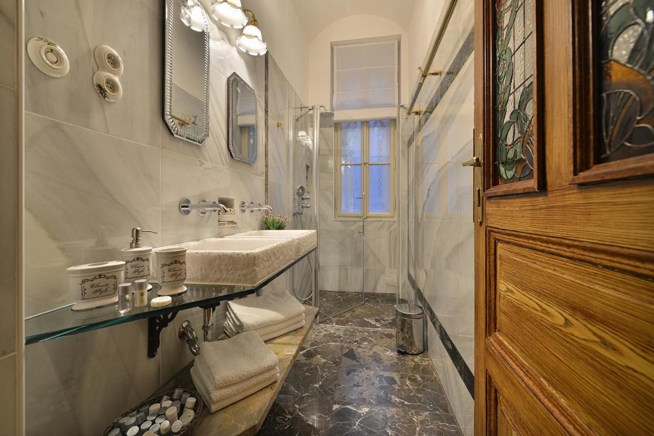 Apartman Dalia Janackovo Nabrezi Прага Экстерьер фото