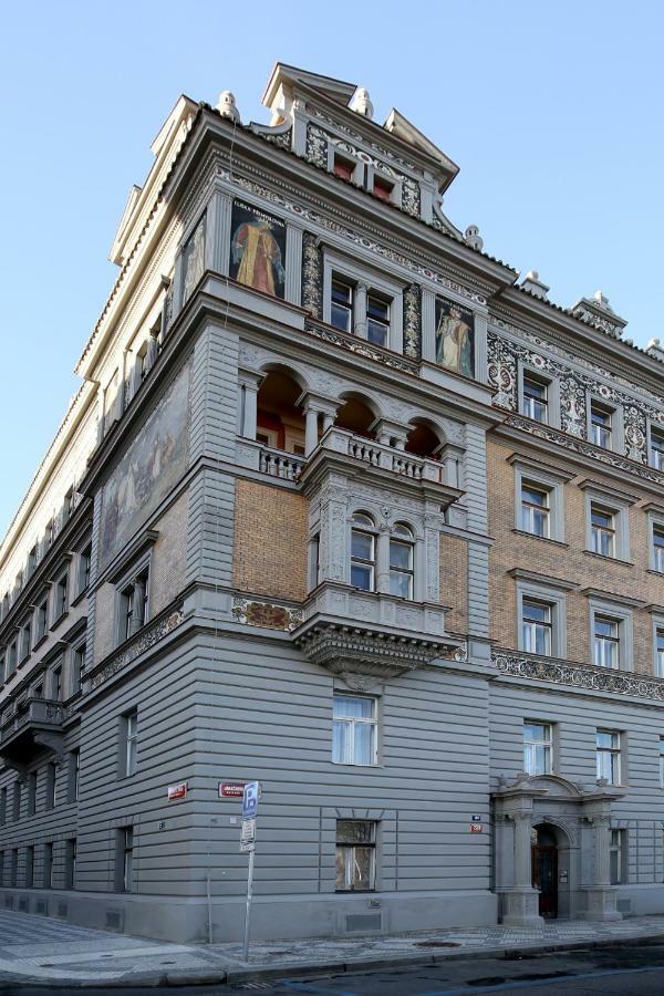 Apartman Dalia Janackovo Nabrezi Прага Экстерьер фото